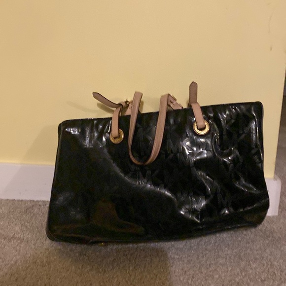 Large black Micheal Kors handbag - Picture 1 of 2